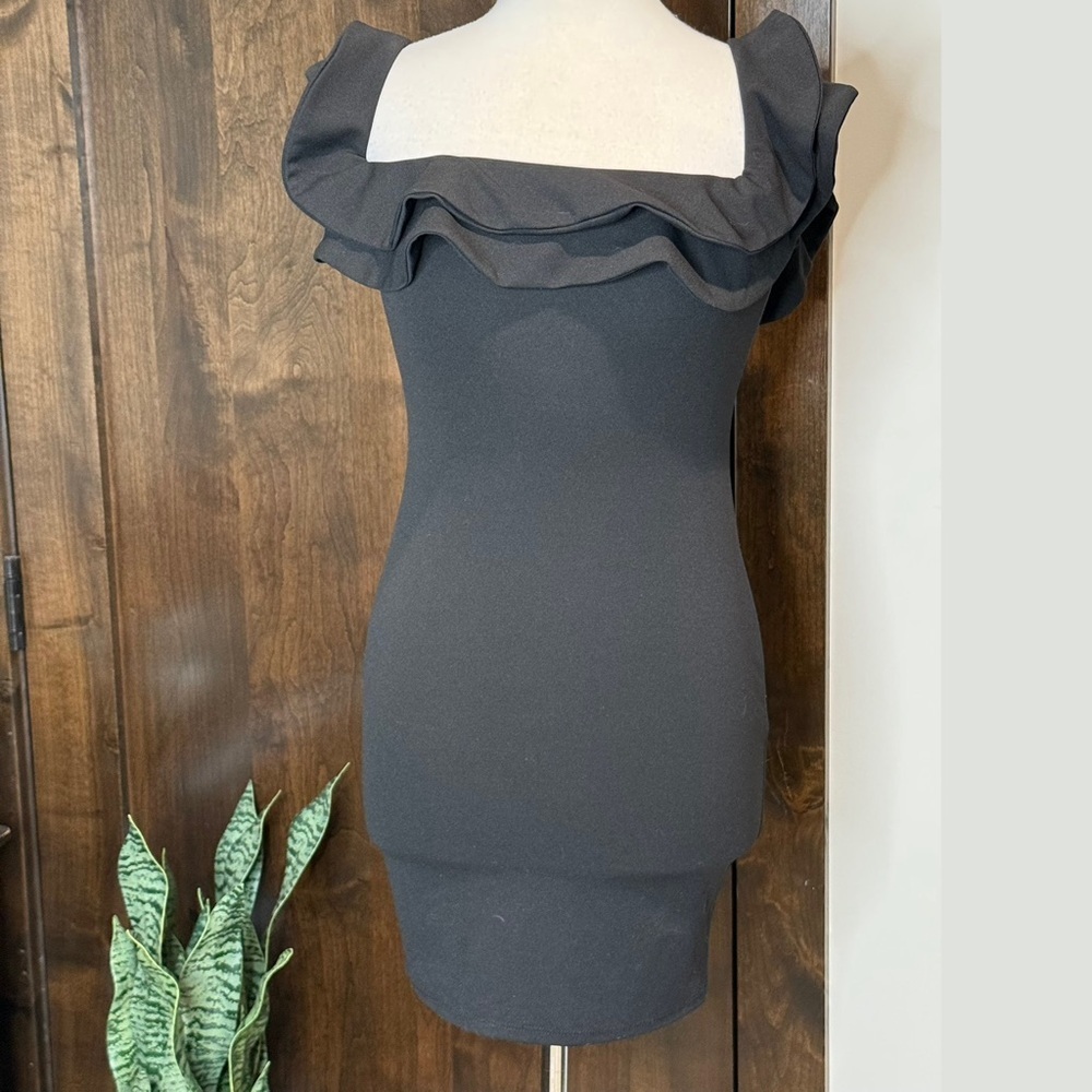 Mind Code LBD Women’s Size M off the shoulder ruffle bodycon black dress mini